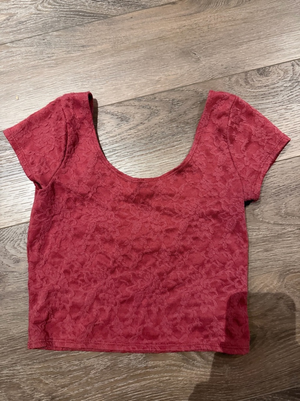 Women's Red Lace Scoop-Neck Crop Top